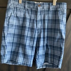 MEN’S PLAID SHORTS GOLF OR CASUAL